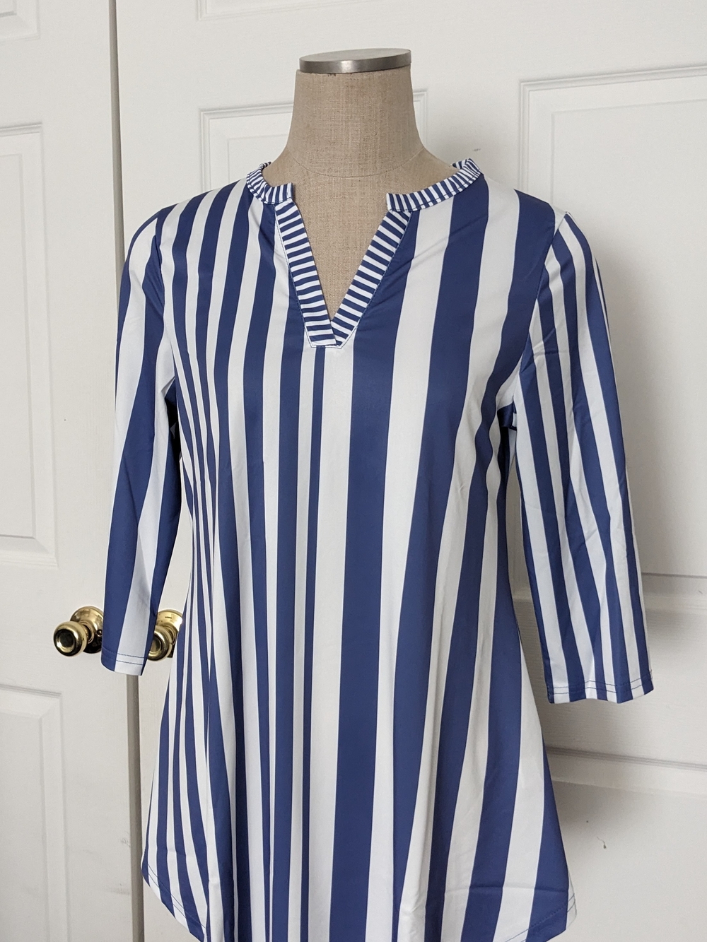 Lily by Firmiana Blue nautical stripes Tunic - Med- NWT
